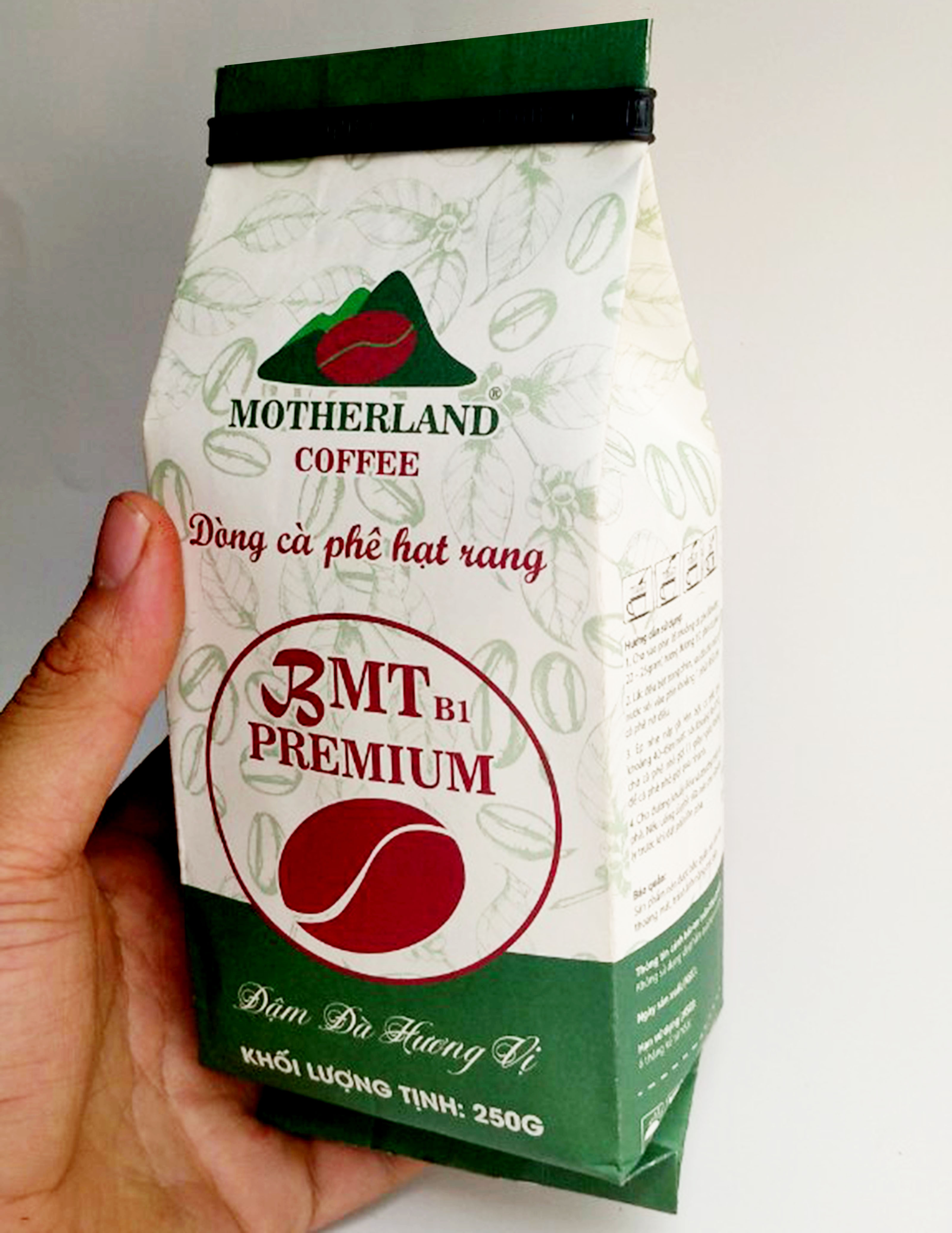 cà phê pha phin nguyên chất motherland gói 250g bên trong hộp